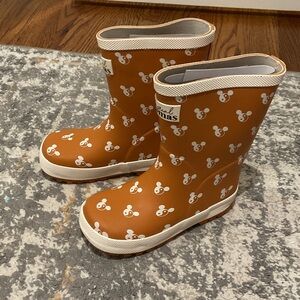 Kids Mickey YingYang Brown Rain Boots size 12 brand new
